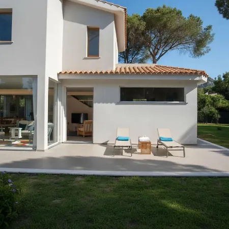 Elegante Vicino Al Mare Vm Sud Sardegna Villa Fort Village